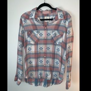 Lightweight flannel top